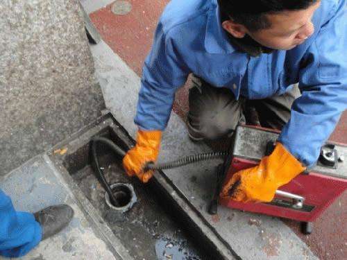 博鳌镇疏通下水道