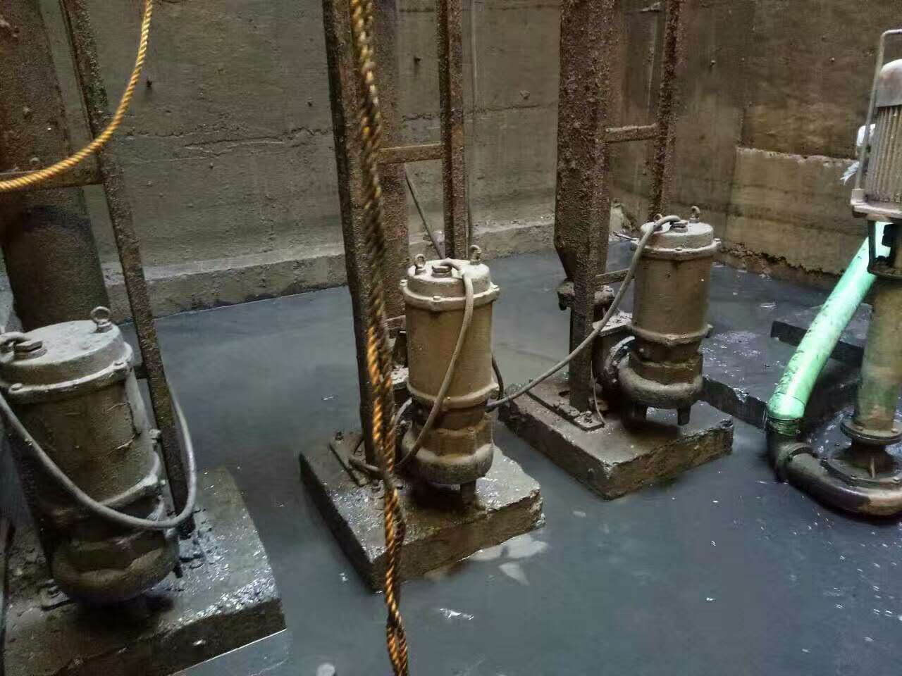 博鳌镇污水池清理